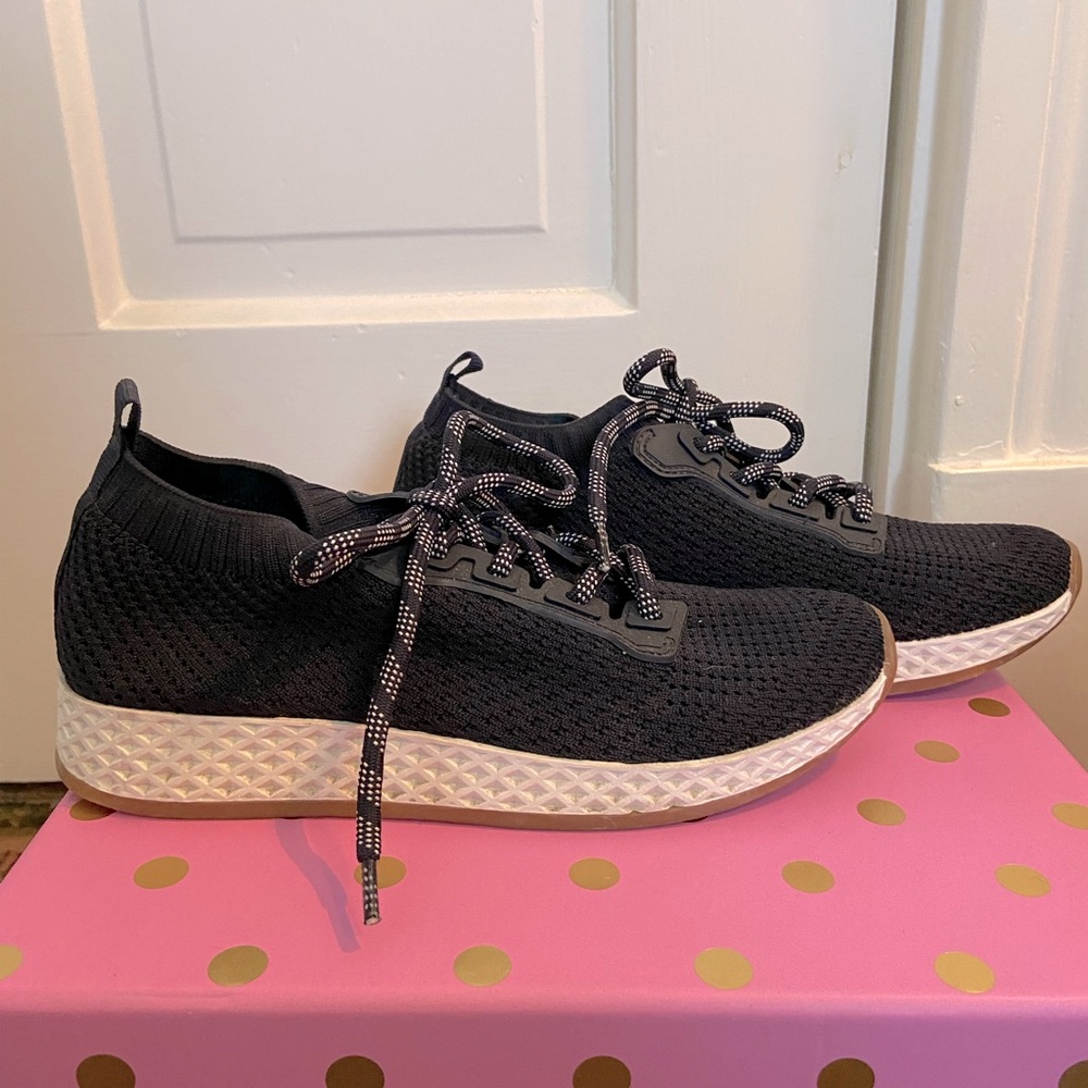 Urban Sport J. slides NWOT